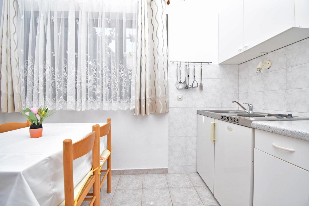 Jordan Apartments Tučepi Buitenkant foto