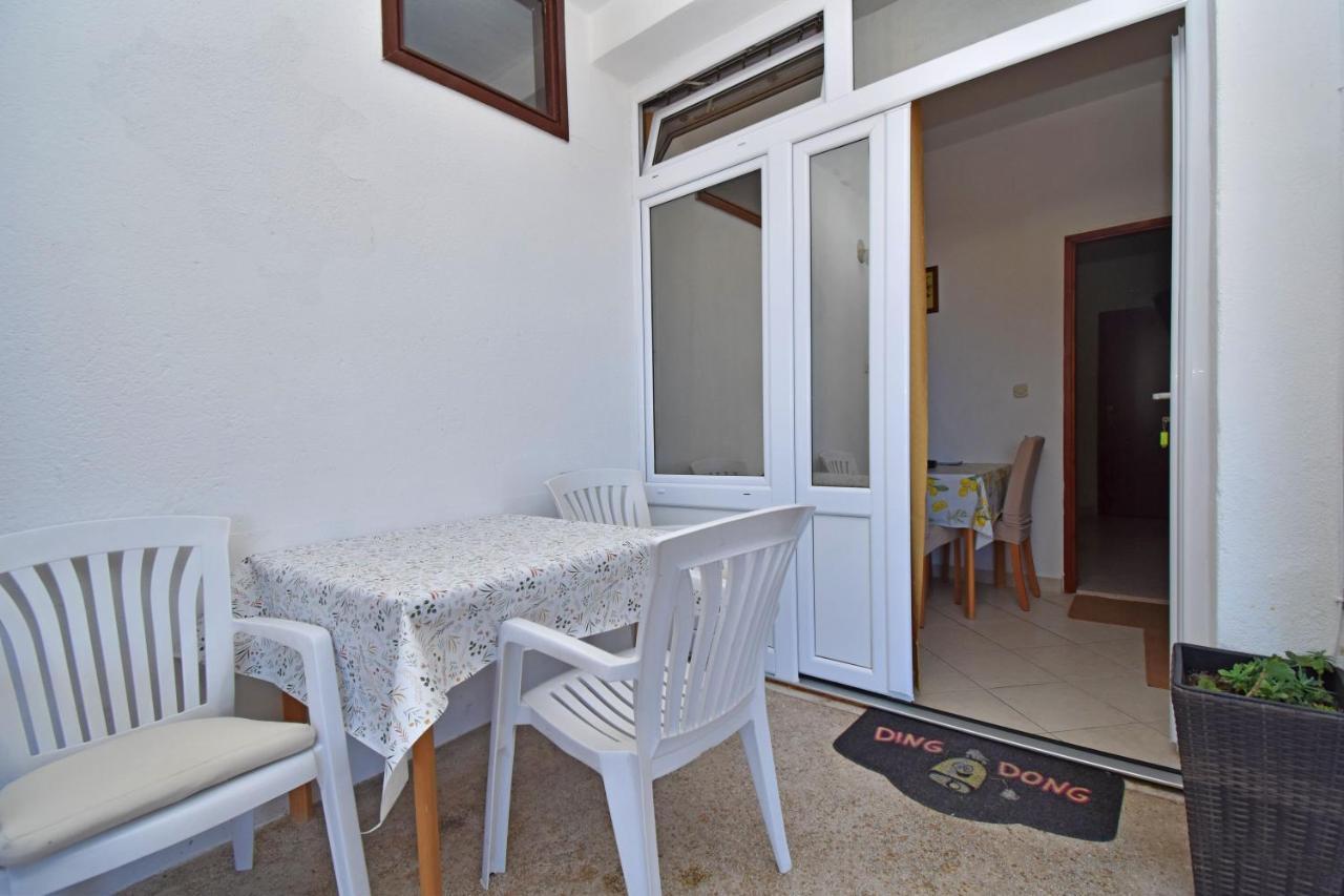 Jordan Apartments Tučepi Buitenkant foto